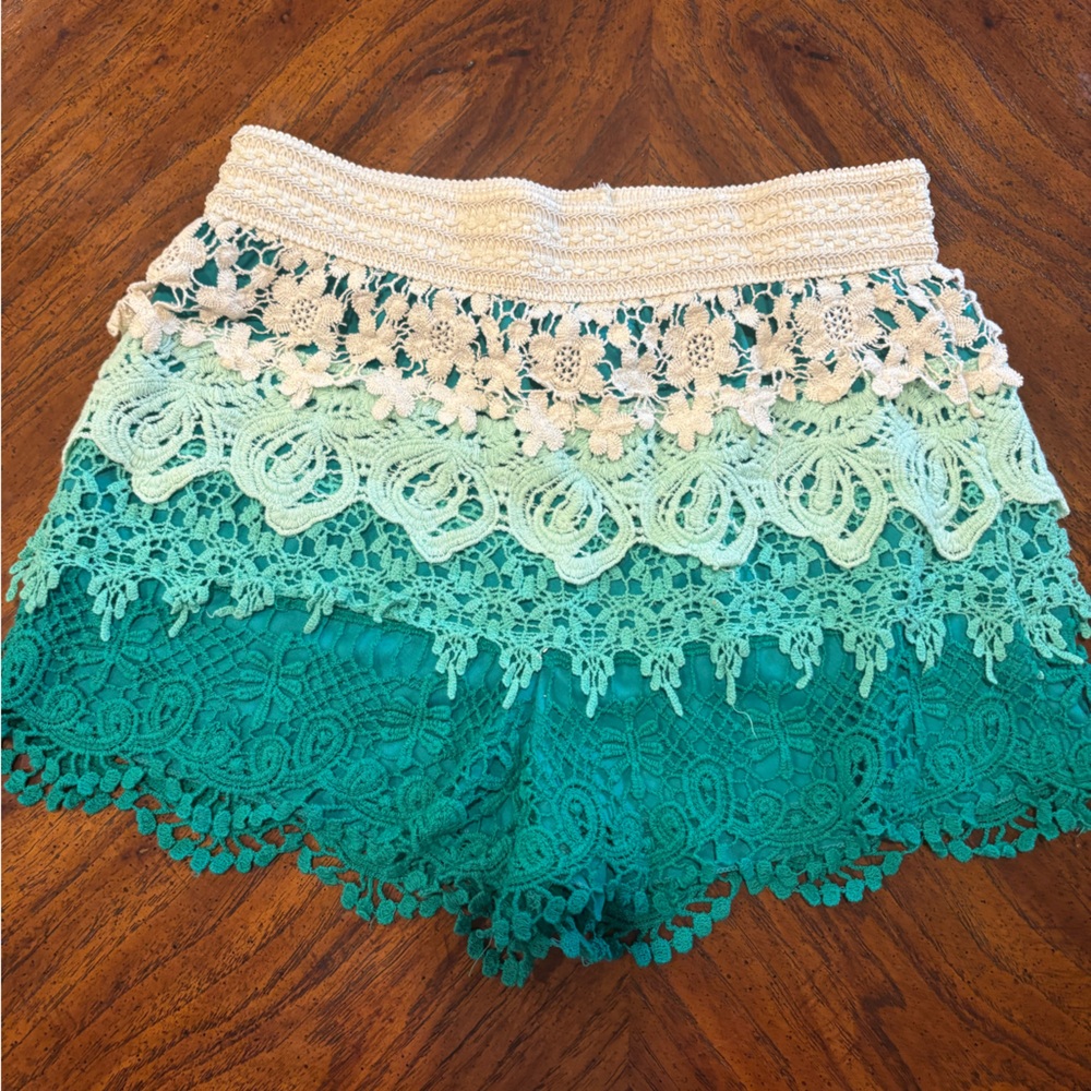 Rue21 Teal and Cream Lace Skort Shorts